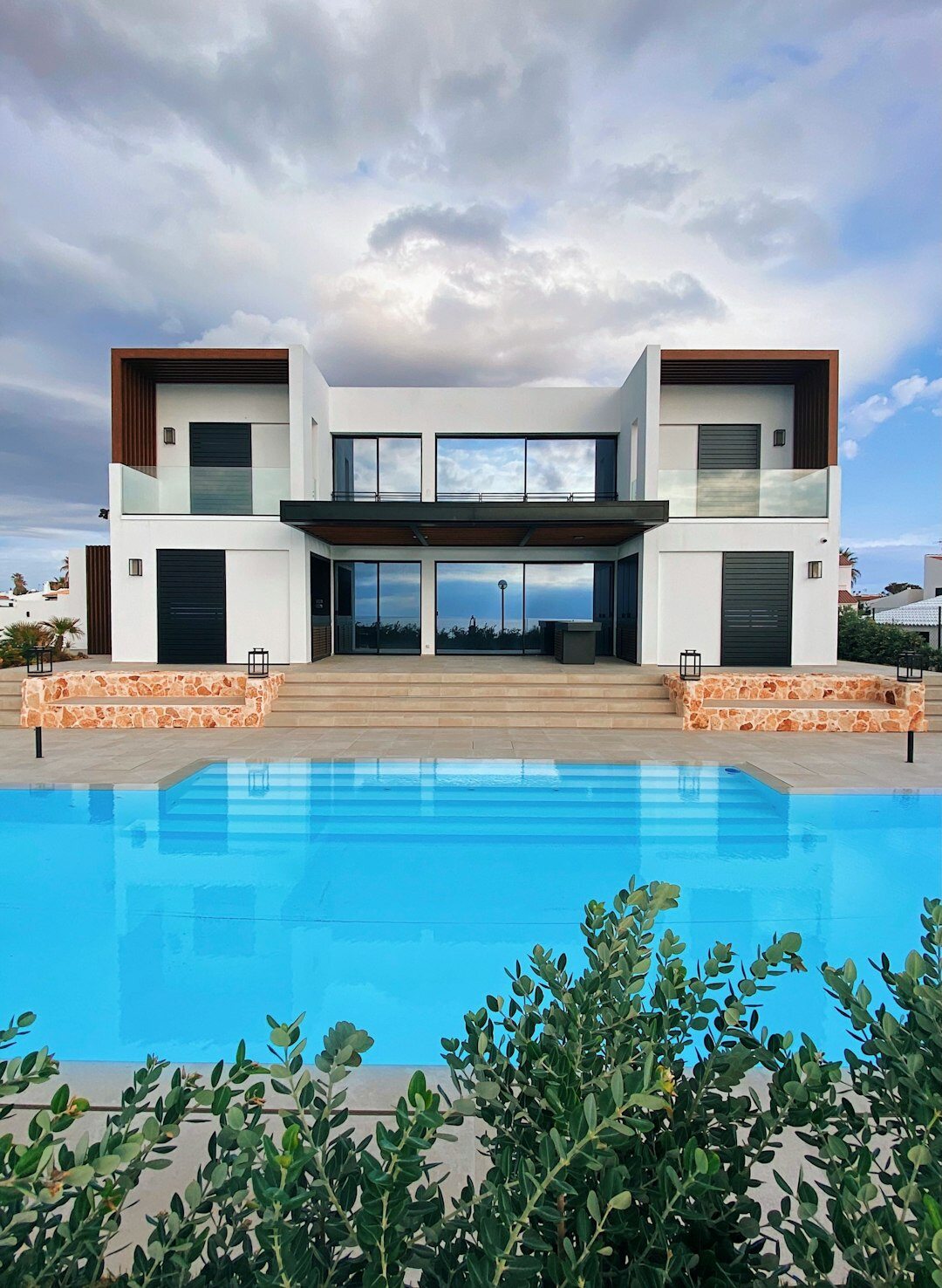 celebrity villa with pool